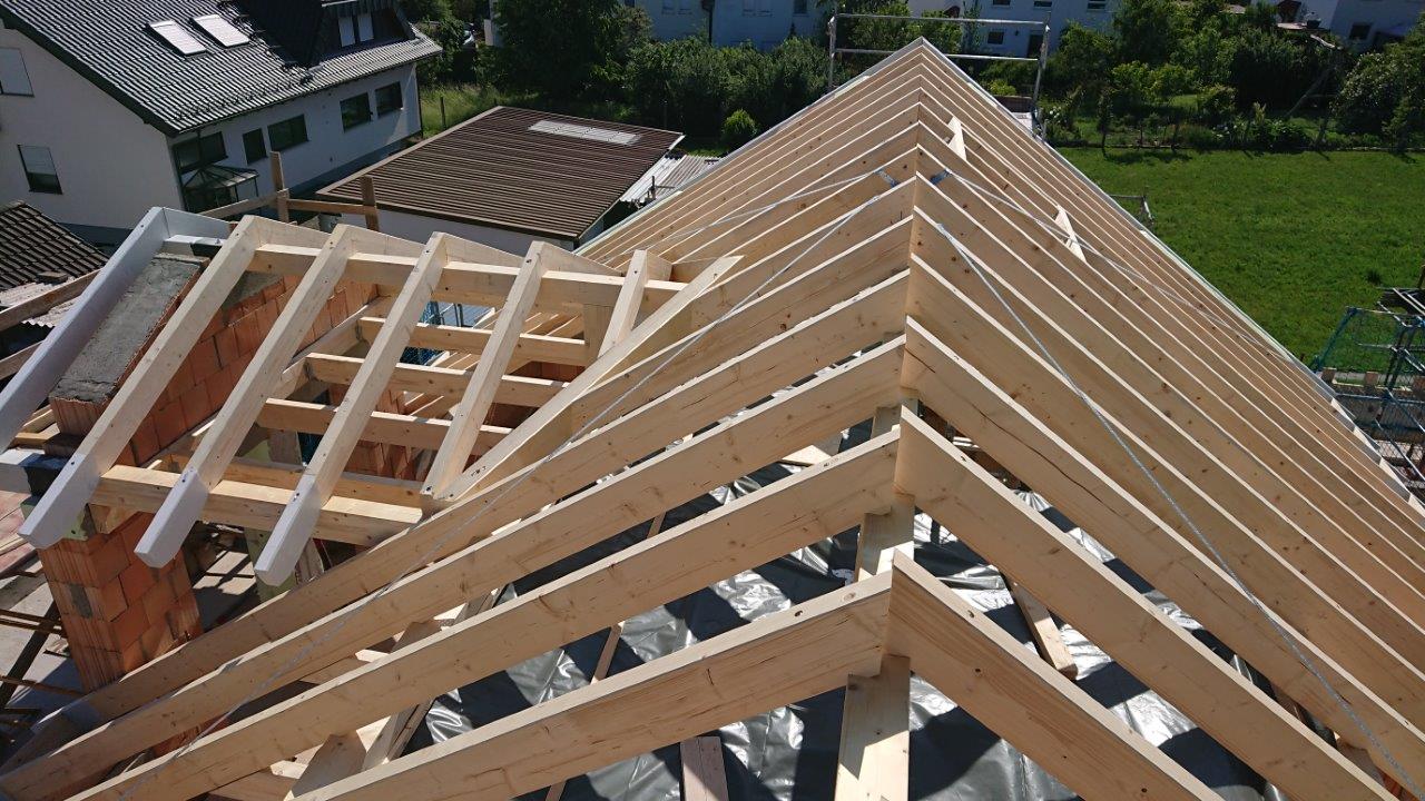 Dachstuhl von LEINS HAOLZBAU in Hirrlingen | Zimmerei und Innenausbau